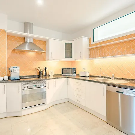 Sea View Nautico 公寓